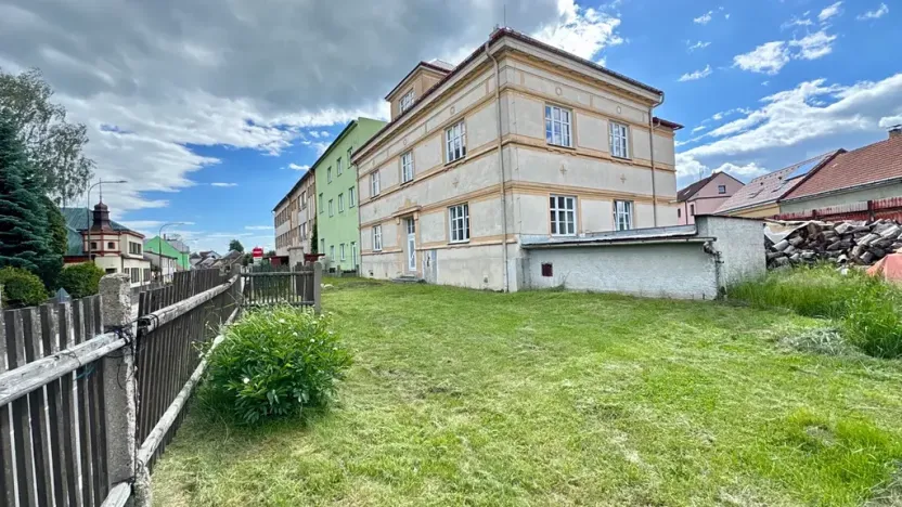 Prodej vily, Třešť, Palackého, 804 m2