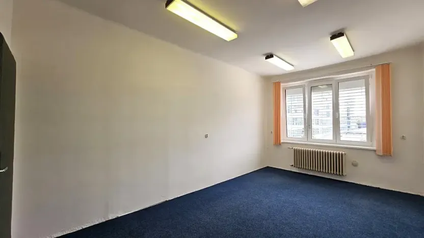 Pronájem kanceláře, Praha - Dejvice, Velflíkova, 20 m2