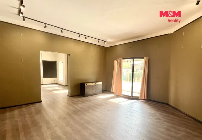 Pronájem obchodního prostoru, Černošice, Radotínská, 92 m2