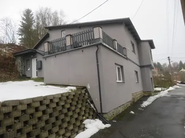 Dražba rodinného domu, Loužnice, 158 m2