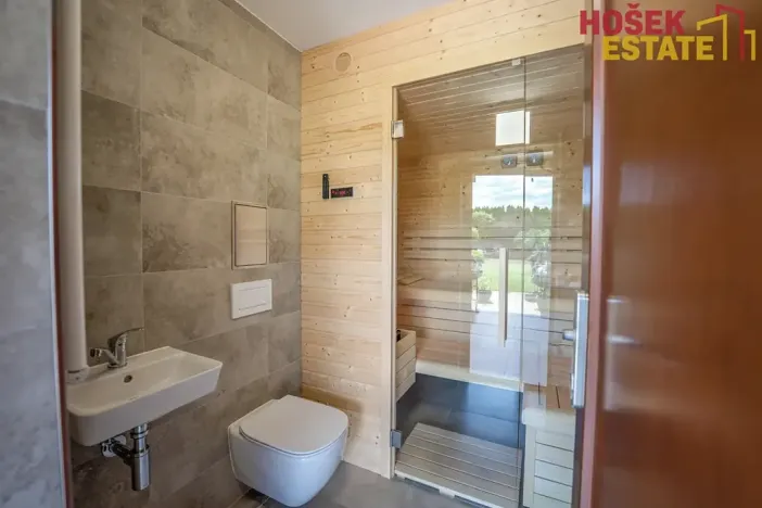 Prodej rodinného domu, Holubice, 240 m2