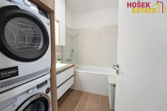 Prodej bytu 3+kk, Holubice, 79 m2