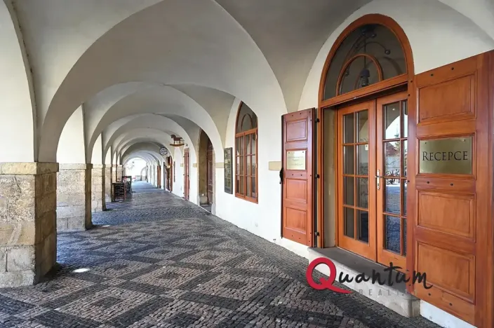 Pronájem kanceláře, Praha - Hradčany, Loretánské náměstí, 28 m2