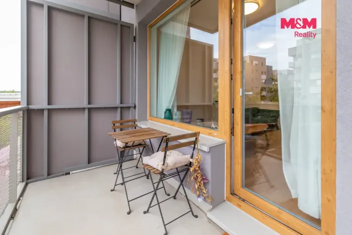 Pronájem bytu 2+kk, Praha - Hloubětín, Waltariho, 49 m2