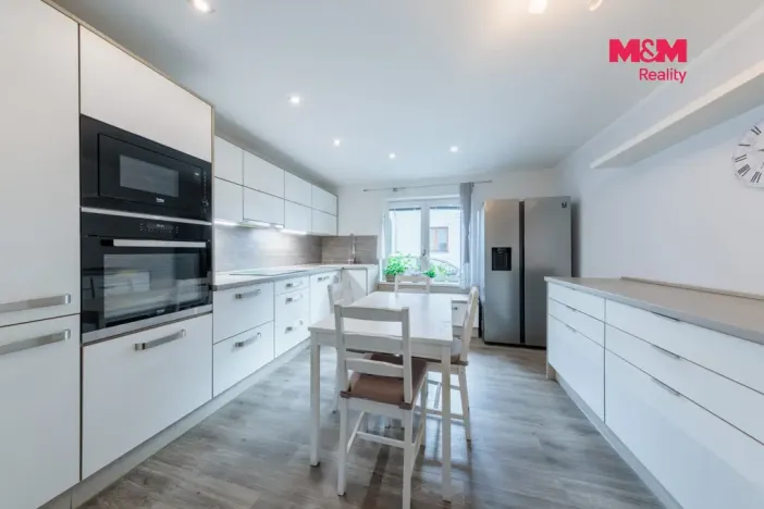 Prodej rodinného domu, Karlovy Vary - Stará Role, Slezská, 131 m2