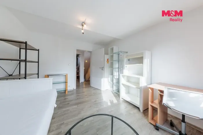 Prodej rodinného domu, Karlovy Vary - Stará Role, Slezská, 131 m2