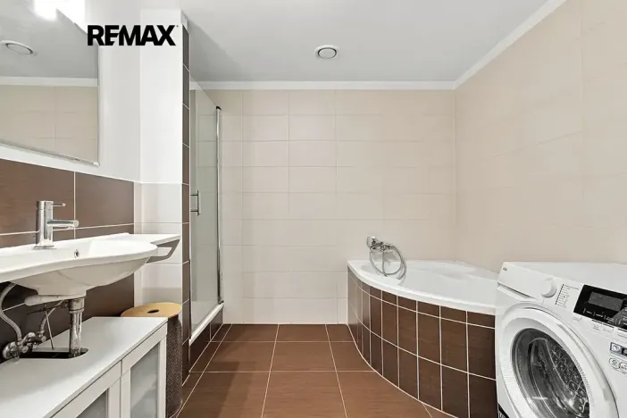 Pronájem bytu 2+kk, Plzeň, Waltrova, 62 m2