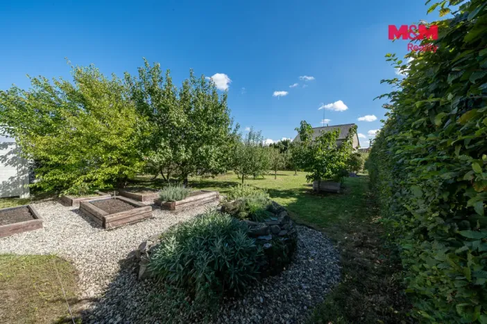 Prodej pozemku pro bydlení, Bílá Lhota - Červená Lhota, 567 m2