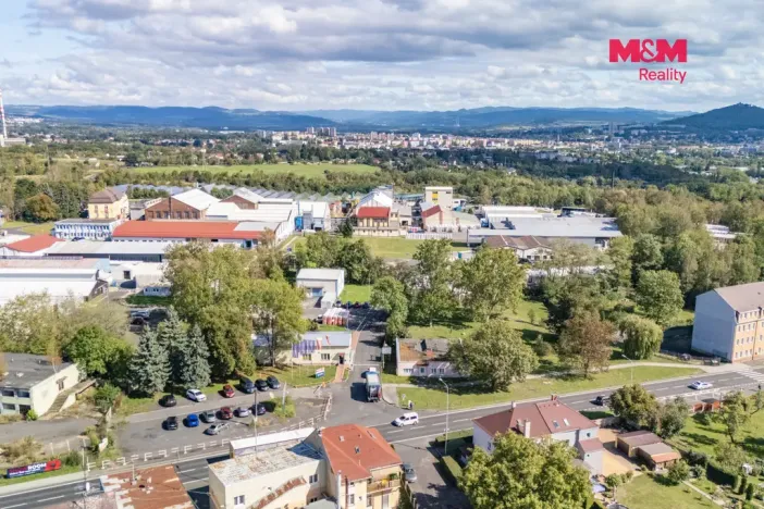 Prodej obchodního prostoru, Dubí, 202 m2