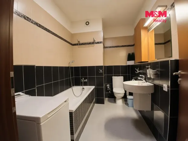 Pronájem bytu 2+kk, Praha - Střížkov, Makedonská, 49 m2