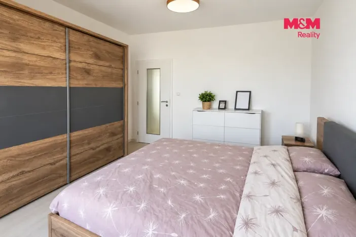 Prodej bytu 3+1, Tachov, Želivského, 75 m2
