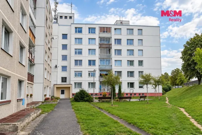 Prodej bytu 3+1, Tachov, Želivského, 75 m2