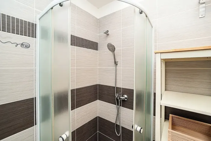 Pronájem bytu 1+kk, Praha - Žižkov, Fibichova, 32 m2