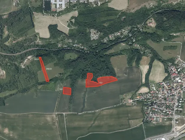 Prodej pole, Praha - Holyně, 25929 m2