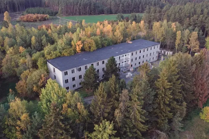 Prodej komerční, Pernarec, 2000 m2