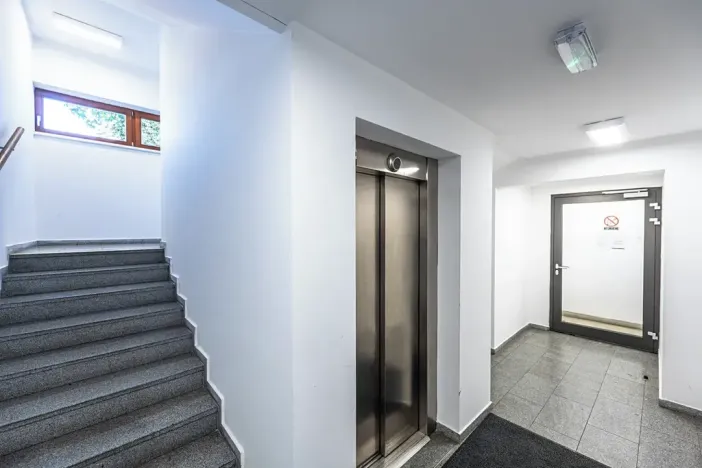 Pronájem bytu 3+kk, Praha - Modřany, Na Srážku, 90 m2