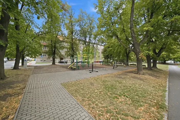 Pronájem bytu 1+1, Prostějov, nám. Spojenců, 37 m2