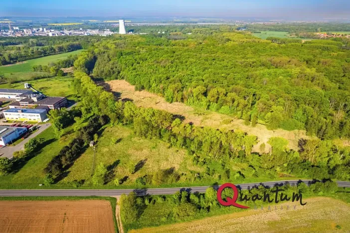 Prodej komerčního pozemku, Tišice, Mělnická, 6186 m2