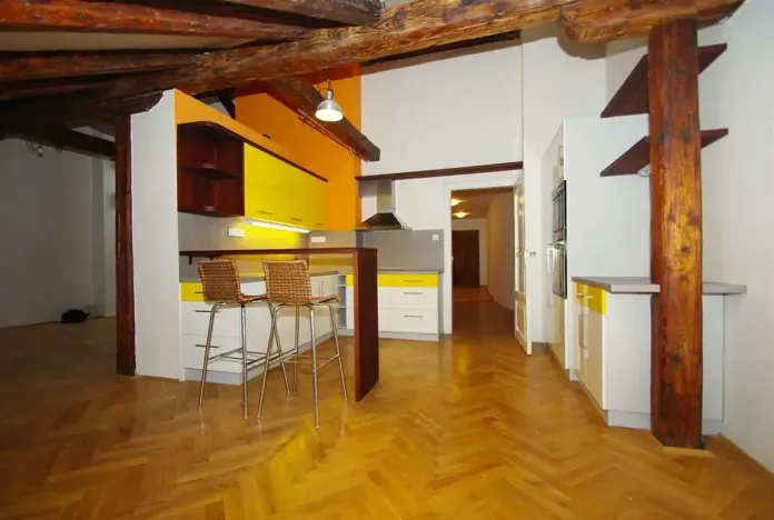 Pronájem atypického bytu, Praha - Smíchov, Viktora Huga, 164 m2