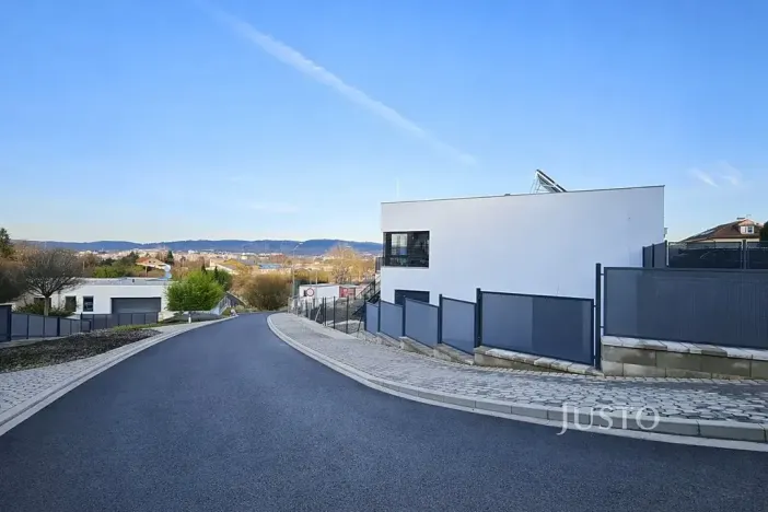 Prodej bytu 3+kk, Písek, Dolní, 84 m2