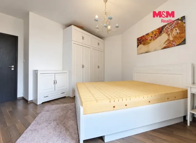 Pronájem bytu 2+kk, Praha, Rižská, 57 m2