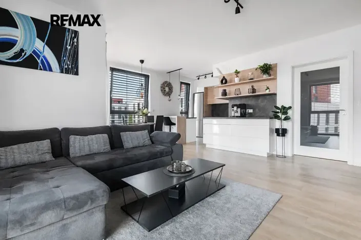 Prodej bytu 2+kk, Kolín, Zásmucká, 64 m2