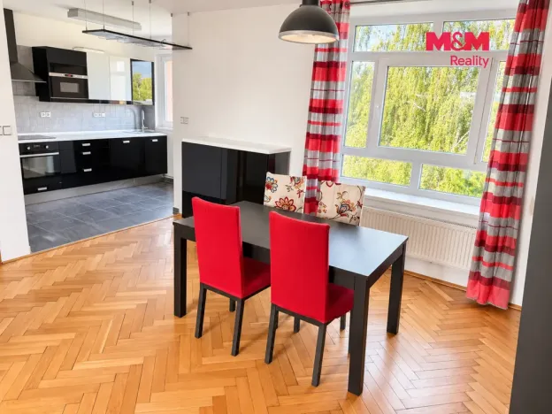 Pronájem bytu 3+1, Kladno, Kordačova, 79 m2