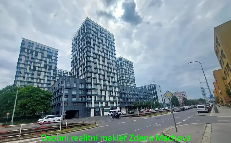 Pronájem bytu 1+kk, Praha - Žižkov, Olšanská, 40 m2
