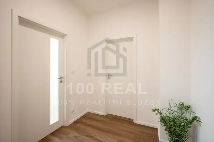 Pronájem bytu 2+kk, Pardubice, třída Míru, 54 m2