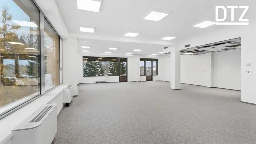 Pronájem kanceláře, Liberec - Liberec II-Nové Město, Chrastavská, 277 m2