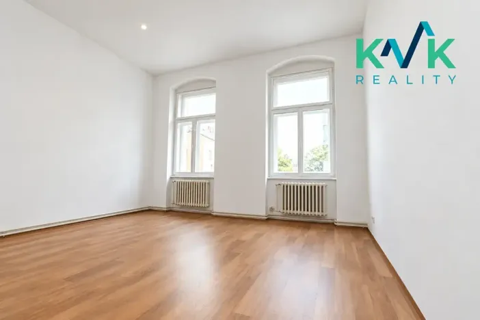 Prodej bytu 2+1, Karlovy Vary, Zámecký vrch, 72 m2