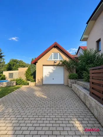 Prodej rodinného domu, Vodochody, 200 m2