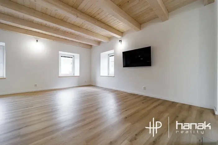 Pronájem bytu 3+kk, Velký Újezd, Přerovská, 85 m2