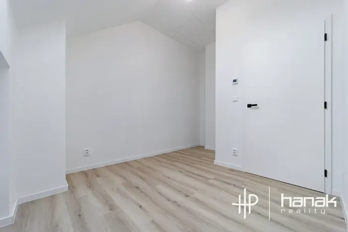 Pronájem bytu 3+kk, Velký Újezd, Přerovská, 85 m2