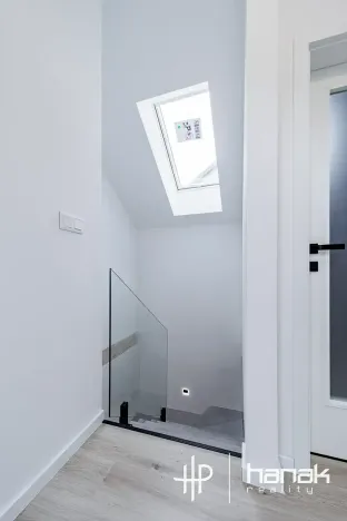 Pronájem bytu 3+kk, Velký Újezd, Přerovská, 85 m2