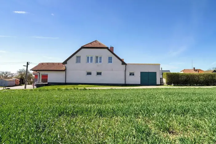 Prodej rodinného domu, Krokočín, 300 m2