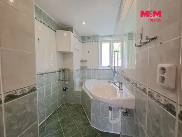 Pronájem bytu 2+1, Ostrov, Luční, 55 m2