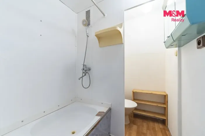 Prodej bytu 1+kk, Aš, Hlavní, 21 m2