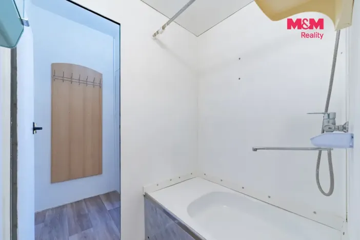 Prodej bytu 1+kk, Aš, Hlavní, 21 m2
