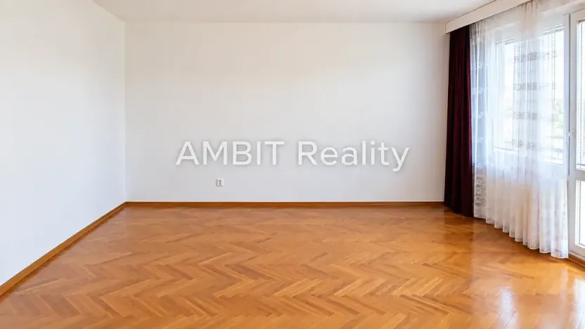 Pronájem bytu 3+1, Praha - Dejvice, Evropská, 80 m2