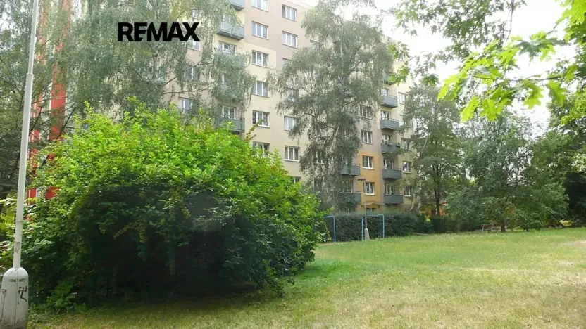 Pronájem bytu 1+1, Kladno, Finská, 43 m2