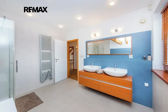 Prodej rodinného domu, Praha - Řeporyje, Havlůjové, 300 m2