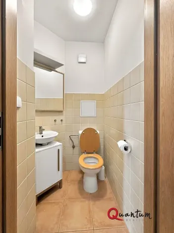 Prodej bytu 2+1, Praha - Dolní Počernice, K zámku, 65 m2