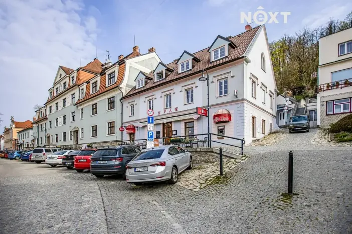 Prodej ubytování, Hluboká nad Vltavou, nám. Čsl. armády, 533 m2