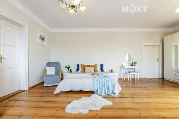 Prodej ubytování, Hluboká nad Vltavou, nám. Čsl. armády, 533 m2