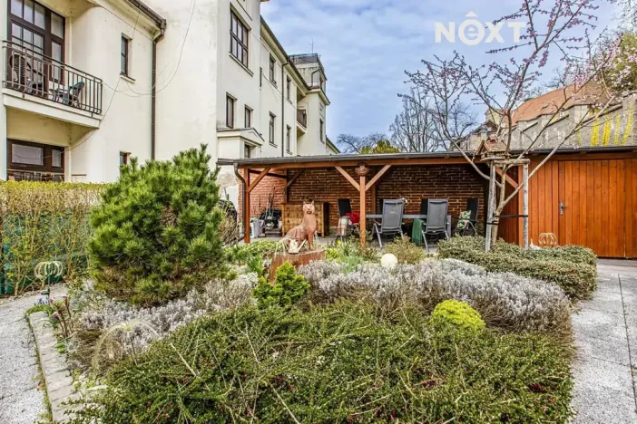 Prodej ubytování, Hluboká nad Vltavou, nám. Čsl. armády, 533 m2