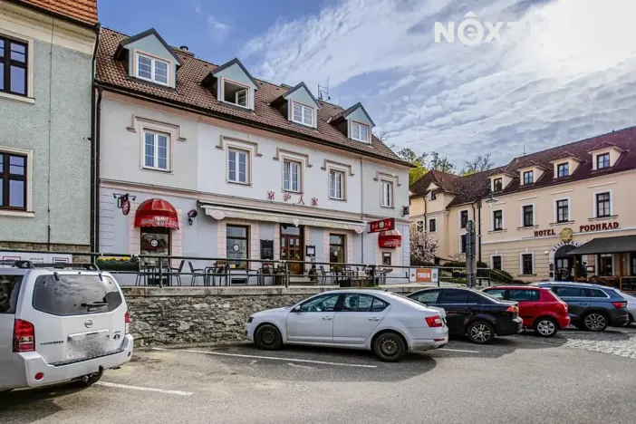 Prodej ubytování, Hluboká nad Vltavou, nám. Čsl. armády, 533 m2