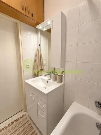 Prodej bytu 2+1, Vsetín, Sušilova, 38 m2