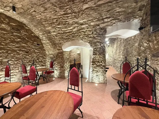 Pronájem obchodního prostoru, Praha - Staré Město, Karlova, 45 m2