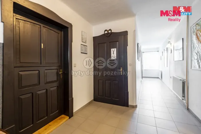 Prodej ubytování, Deštné v Orlických horách, 590 m2